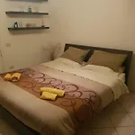 Bilocale ristrutturato ed arredato Porta Romana